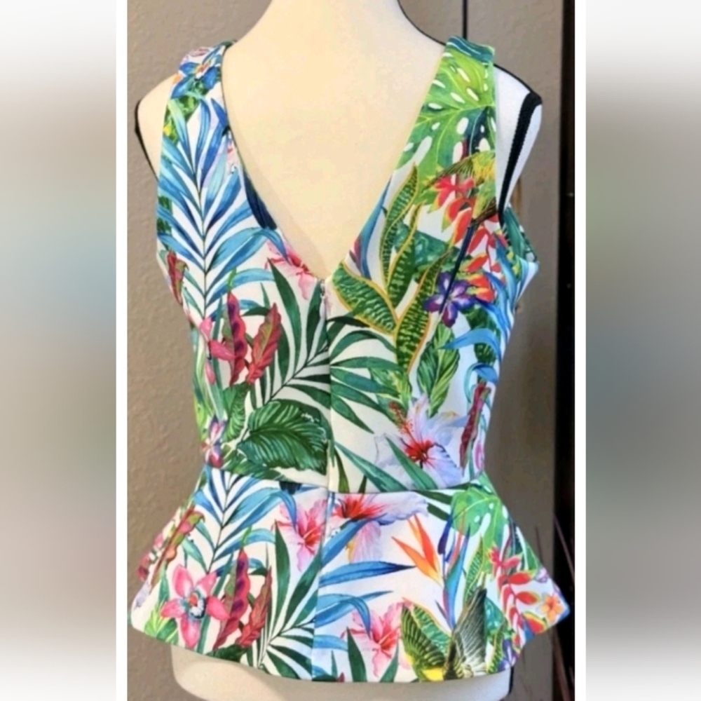Boston Proper Tropical Green White Red Blue Plum Peplum Sleeveless Blouse Top S - Picture 2 of 7